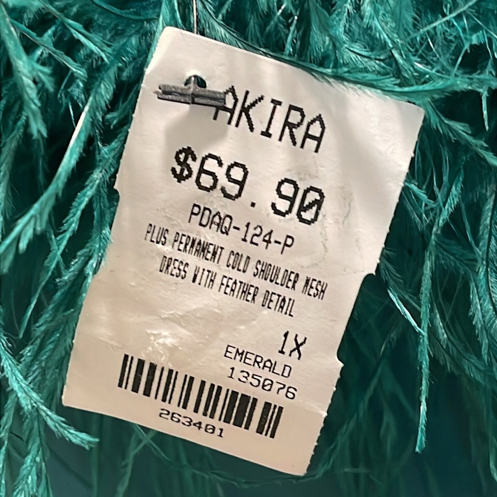 AKIRA Size 1X NWT Cold Shoulder Mesh Dress with Feather Detailing Emerald Green - Picture 5 of 10
